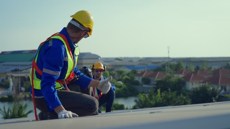 Best Roof Insulation Installation  in Kellyville, OK